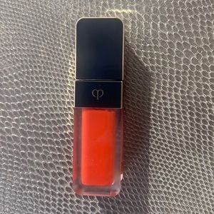 Cle de Peau Rouge cream